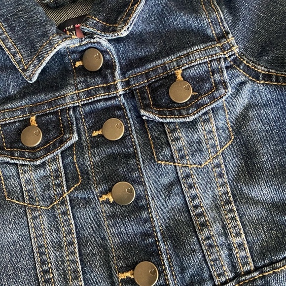 CUTEST lil jean jacket from CHILDRENS PLACE👶🏻like NEW👶🏻EXCELLENT CONDITION! - Picture 3 of 7